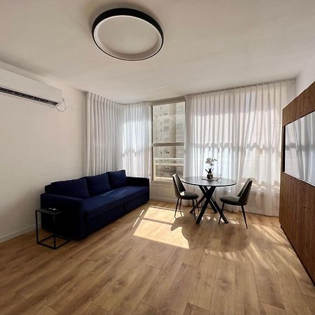 The Symphony Of The Breeze Apartment Netanya Exterior photo