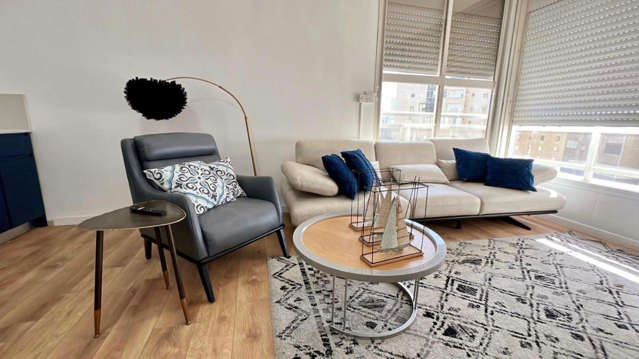 The Symphony Of The Breeze Apartment Netanya Exterior photo
