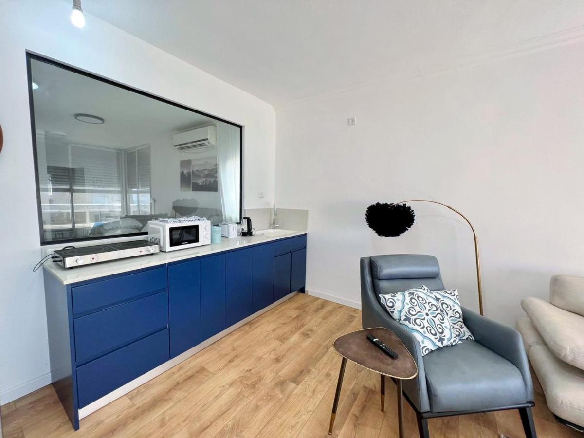The Symphony Of The Breeze Apartment Netanya Exterior photo